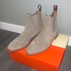New Republic - Tan Suede Chelsea Boots (NWT)